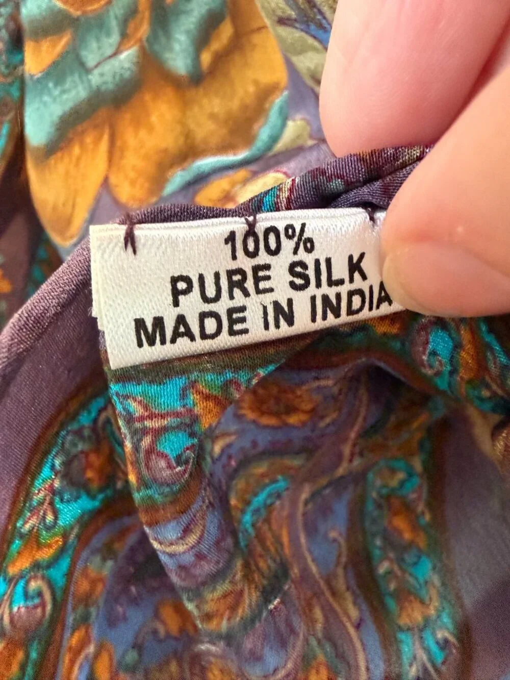 !00% Silk Made in India Purple Paisley Floral Scarf